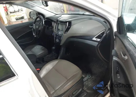 2015 Hyundai Santa Fe Limited z USA, uszkodzony, nr VIN KM8SRDHF5FU122980